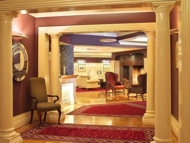 Castle Hotel マクルーム エクステリア 写真