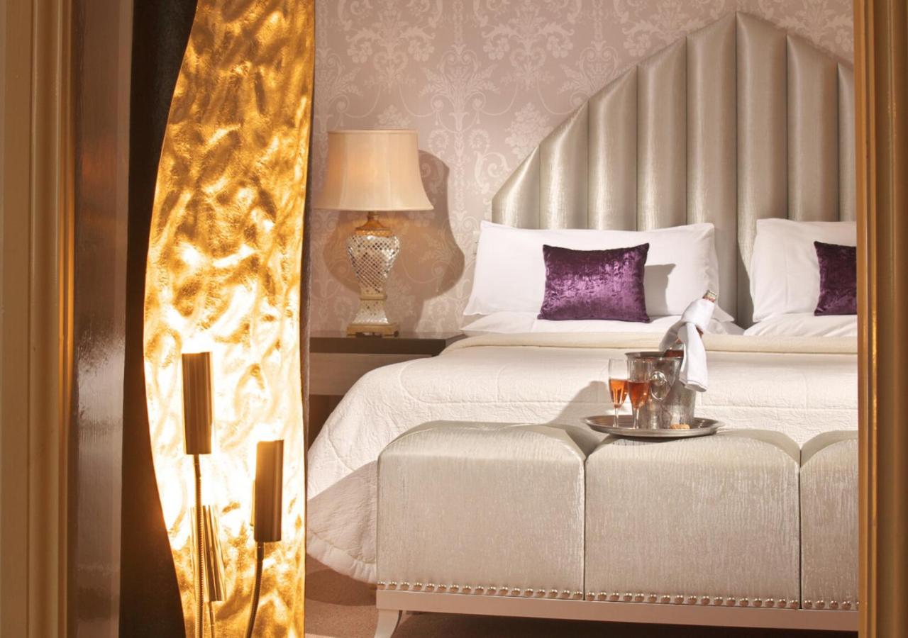Castle Hotel マクルーム エクステリア 写真